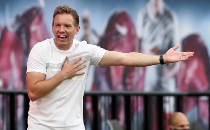 Leipzigs Trainer Julian Nagelsmann ärgerte sich über einen Gegentreffer nach einer Ecke. Foto: Alexander Hassenstein/Getty Images Europe/Pool/dpa