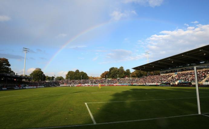 Münster kann im heimischen Preußenstadion spielen