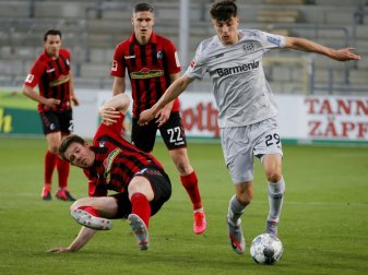 Havertz (r.) verletzte sich wohl nicht schwer Havertz (r.) verletzte sich wohl nicht schwer