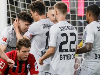 Leverkusen siegte in Freiburg dank Kai Havertz (l). Foto: Ronald Wittek/epa/Pool/dpa Leverkusen siegte in Freiburg dank Kai Havertz (l). Foto: Ronald Wittek/epa/Pool/dpa