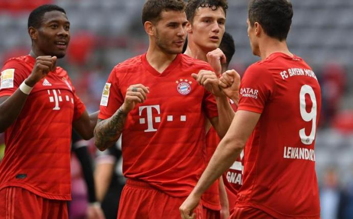 Der FC Bayern München liegt auf Meisterschaftskurs. Foto: Christof Stache/AFP/Pool/dpa