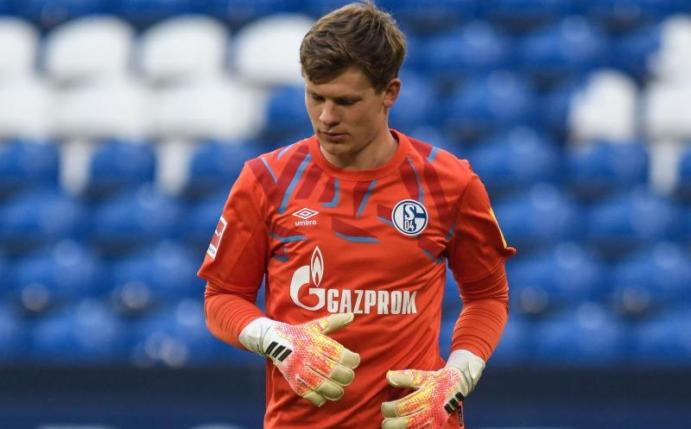 Auch der ins Tor zurückgekehrte Alexander Nübel konnte die Schalker Heimniederlage nicht verhindern. Foto: Bernd Thissen/dpa-Pool/dpa