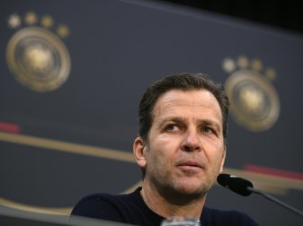 Bierhoff spricht sich für Gehaltsobergrenze aus