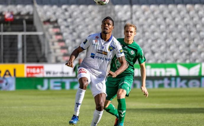In Österreich wurde wieder Fußball gespielt. Foto: Expa/Johann Groder/APA/dpa
