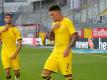 Jadon Sancho (r.) und Achraf Hakimi bei ihrem Protest