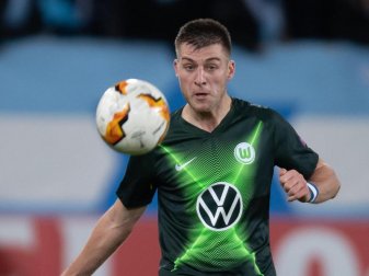 Verlässt nach 15 Jahren den VfL Wolfsburg: Robin Knoche. Foto: Swen Pförtner/dpa