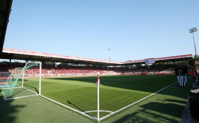 Bundesligist Union Berlin unterstützt Nachbarverein 