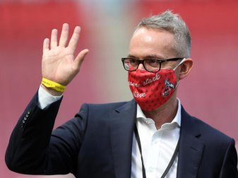 Hält Spiele mit Zuschauern noch 2020 für möglich: Alexander Wehrle, Geschäftsführer Sport beim FC Köln. Foto: Lars Baron/Getty/Pool/dpa Hält Spiele mit Zuschauern noch 2020 für möglich: Alexander Wehrle, Geschäftsführer Sport beim FC Köln. Foto: Lars Baron/Getty/Pool/dpa