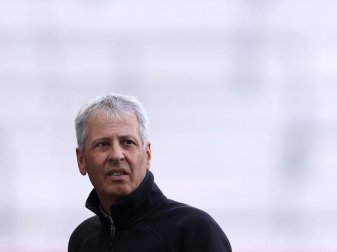 Hat es derzeit nicht leicht bei Borussia Dortmund: Trainer Lucien Favre. Foto: Lars Baron/Getty Images Europe/Pool/dpa