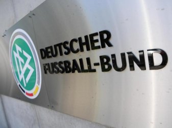 Der DFB hat alle Verfahren gegen Vereine einstellen lassen. Foto: Arne Dedert/dpa