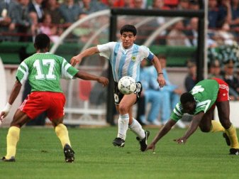 Auch Maradona konnte die Niederlage nicht verhindern Auch Maradona konnte die Niederlage nicht verhindern