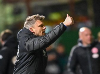 Trainer Lukas Kwasniok möchte mit dem 1. FC Saarbrücken ins DFB-Pokalfinale. Foto: Oliver Dietze/dpa Trainer Lukas Kwasniok möchte mit dem 1. FC Saarbrücken ins DFB-Pokalfinale. Foto: Oliver Dietze/dpa