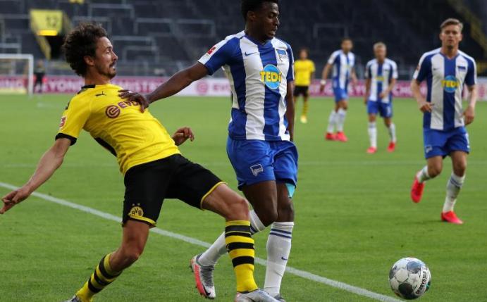 Hertha BSC muss die restliche Saison ohne Javairo Dilrosun auskommen. Foto: Lars Baron/Getty Images Europe/Pool/dpa
