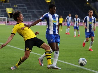Hertha BSC muss die restliche Saison ohne Javairo Dilrosun auskommen. Foto: Lars Baron/Getty Images Europe/Pool/dpa Hertha BSC muss die restliche Saison ohne Javairo Dilrosun auskommen. Foto: Lars Baron/Getty Images Europe/Pool/dpa