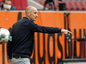 FCA-Trainer Heiko Herrlich kommt ohne Verfahren aus FCA-Trainer Heiko Herrlich kommt ohne Verfahren aus