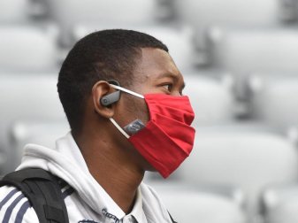 War selbst Opfer rassistischer Beleidigungen: Münchens Verteidiger David Alaba. Foto: Christof Stache/AFP/Pool/dpa War selbst Opfer rassistischer Beleidigungen: Münchens Verteidiger David Alaba. Foto: Christof Stache/AFP/Pool/dpa
