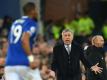 Everton-Coach Carlo Ancelotti (r.) verzichtet auf Gehalt
