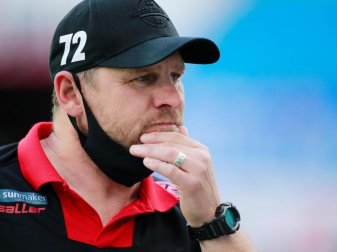 Soll auch beim Abstieg Trainer in Paderborn bleiben: Steffen Baumgart. Foto: Hannibal Hanschke/reuters/Pool/dpa