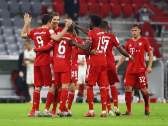 Der FC Bayern München kann am Wochenende schon deutscher Meister werden. Foto: Kai Pfaffenbach/Reuters/Pool/dpa Der FC Bayern München kann am Wochenende schon deutscher Meister werden. Foto: Kai Pfaffenbach/Reuters/Pool/dpa