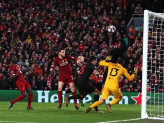 Am 11. März spielte der FC Liverpool in der Champions League gegen Atlético Madrid. Foto: Peter Byrne/PA Wire/dpa Am 11. März spielte der FC Liverpool in der Champions League gegen Atlético Madrid. Foto: Peter Byrne/PA Wire/dpa