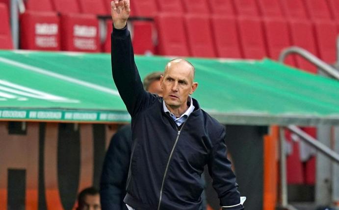 Herrlich räumt Unstimmigkeiten mit Winkmann aus