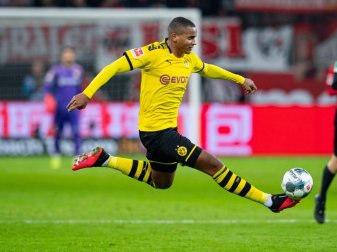 Der Dortmunder Manuel Akanji fordert mehr Engagement gegen Rassismus. Foto: Guido Kirchner/dpa