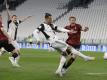 Cristiano Ronaldo (2.v.r) erreichte mit Juventus Turin das Pokalfinale in Italien. Foto: Luca Bruno/AP/dpa