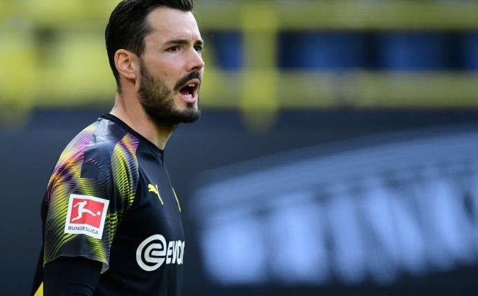 Roman Bürki bleibt weiterhin bei Borussia Dortmund