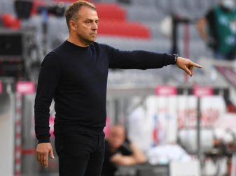 Mit einem Sieg bei Werder Bremen will Trainer Hansi Flick mit dem FC Bayern sein erstes Meisterstück perfekt machen. Foto: Matthias Balk/dpa