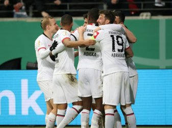 Eintracht Frankfurt will noch mal oben angreifen Eintracht Frankfurt will noch mal oben angreifen