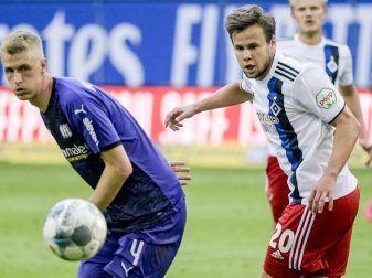 Der HSV verschenkte erneut wichtige Punkte im Aufstiegsrennen. Foto: Axel Heimken/dpa Der HSV verschenkte erneut wichtige Punkte im Aufstiegsrennen. Foto: Axel Heimken/dpa