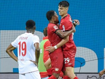 Leverkusen schlägt Köln mit 3:1 Leverkusen schlägt Köln mit 3:1