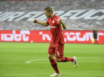 Sven Bender hat vier Bundesliga-Tore für Bayer Leverkusen erzielt: Zwei gegen Mönchengladbach und zwei gegen Köln. Foto: Ina Fassbender/AFP Pool/dpa Sven Bender hat vier Bundesliga-Tore für Bayer Leverkusen erzielt: Zwei gegen Mönchengladbach und zwei gegen Köln. Foto: Ina Fassbender/AFP Pool/dpa