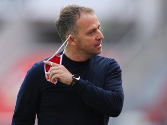 Bayern-Trainer Hansi Flick will mit seinem Team auch den Champions-League-Tiel holen. Foto: Matthias Hangst/Getty Images Europe/Pool/dpa Bayern-Trainer Hansi Flick will mit seinem Team auch den Champions-League-Tiel holen. Foto: Matthias Hangst/Getty Images Europe/Pool/dpa