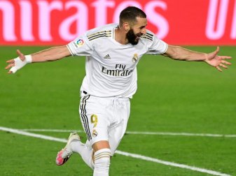 Karim Benzema trifft doppelt Karim Benzema trifft doppelt