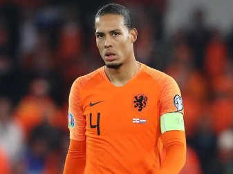 Unter anderem Oranje-Kapitän Virgil van Dijk kritisiert den TV-Sender Veronica. Foto: Liam Mcburney/PA Wire/dpa Unter anderem Oranje-Kapitän Virgil van Dijk kritisiert den TV-Sender Veronica. Foto: Liam Mcburney/PA Wire/dpa