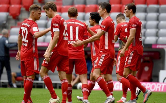 Gieriger Geister-Meister: Der FC Bayern München gewann auch gegen den SC Freiburg. Foto: Sven Hoppe/dpa-Pool/dpa