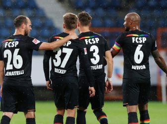 St. Pauli macht mit Unentschieden den Klassenerhalt klar St. Pauli macht mit Unentschieden den Klassenerhalt klar