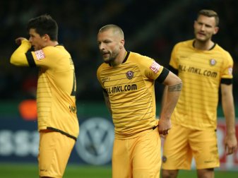 Dresden ist trotz des 1:0-Sieges so gut wie abgestiegen Dresden ist trotz des 1:0-Sieges so gut wie abgestiegen