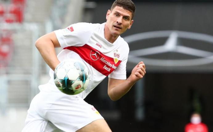 Soll auch ohne Zuschauer eine gebührende Verabschiedung beim VfB Stuttgart bekommen: Mario Gomez. Foto: Tom Weller/dpa-Pool/dpa