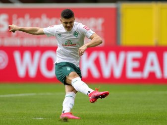 Soll beim AC Mailand auf dem Wunschzettel stehen: Bremens Milot Rashica. Foto: Friedemann Vogel/EPA/Pool/dpa Soll beim AC Mailand auf dem Wunschzettel stehen: Bremens Milot Rashica. Foto: Friedemann Vogel/EPA/Pool/dpa