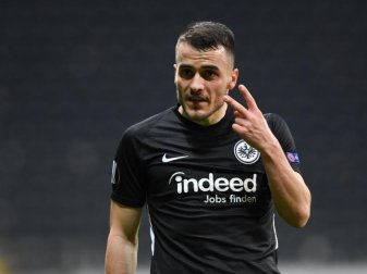 Bleibt für vier Pokalspiele gesperrt: Filip Kostic von Eintracht Frankfurt. Foto: Arne Dedert/dpa Bleibt für vier Pokalspiele gesperrt: Filip Kostic von Eintracht Frankfurt. Foto: Arne Dedert/dpa