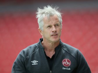 Jens Keller erhält Unterstützung vom Sportvorstand Jens Keller erhält Unterstützung vom Sportvorstand
