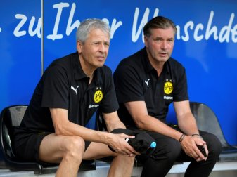 Zorc bestätigt, dass Favre Trainer der Borussen bleibt Zorc bestätigt, dass Favre Trainer der Borussen bleibt