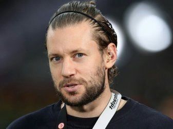 Russ erhält Anschlussvertrag bei Eintracht Frankfurt Russ erhält Anschlussvertrag bei Eintracht Frankfurt
