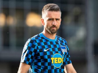 Würde gern bei Hertha BSC bleiben: Vedad Ibisevic. Foto: Tom Weller/dpa Würde gern bei Hertha BSC bleiben: Vedad Ibisevic. Foto: Tom Weller/dpa
