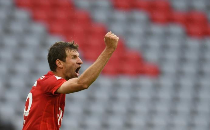 Mit 22 Vorlagen stellte Müller den Bundesliga-Rekord ein