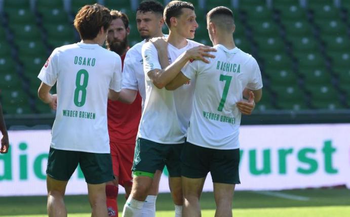 Für Werder Bremen ist der Klassenerhalt auf einmal wieder greifbar nahe. Foto: Carmen Jaspersen/dpa