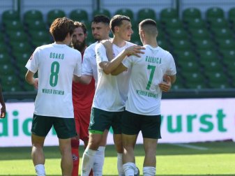 Für Werder Bremen ist der Klassenerhalt auf einmal wieder greifbar nahe. Foto: Carmen Jaspersen/dpa Für Werder Bremen ist der Klassenerhalt auf einmal wieder greifbar nahe. Foto: Carmen Jaspersen/dpa