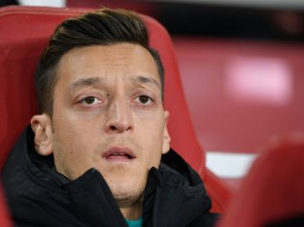 Mesut Özil steht gegen Sheffield United nicht im Kader Mesut Özil steht gegen Sheffield United nicht im Kader